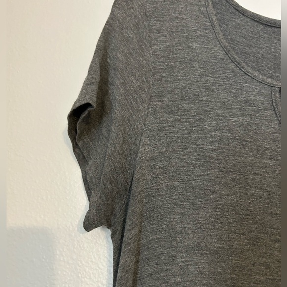 Adorable gray dress - Picture 4 of 6